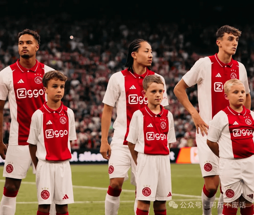 赛地聚焦——法甲窗口期热度飙升，阿贾克斯遗憾出局，媒体盛赞，医务组通报恢复(费耶诺德对阿贾克斯精彩纷呈的比赛)