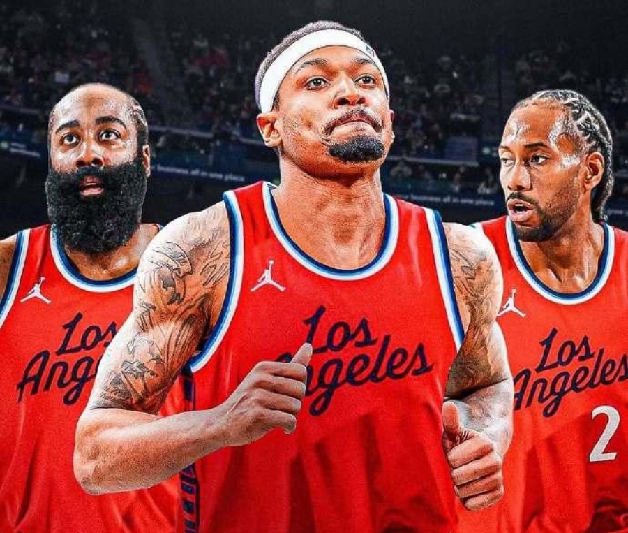 NBA常规赛赛前再迎强敌；巴黎圣日耳曼官宣签约；主帅态度：悬念犹存；团队化学反应显著的简单介绍